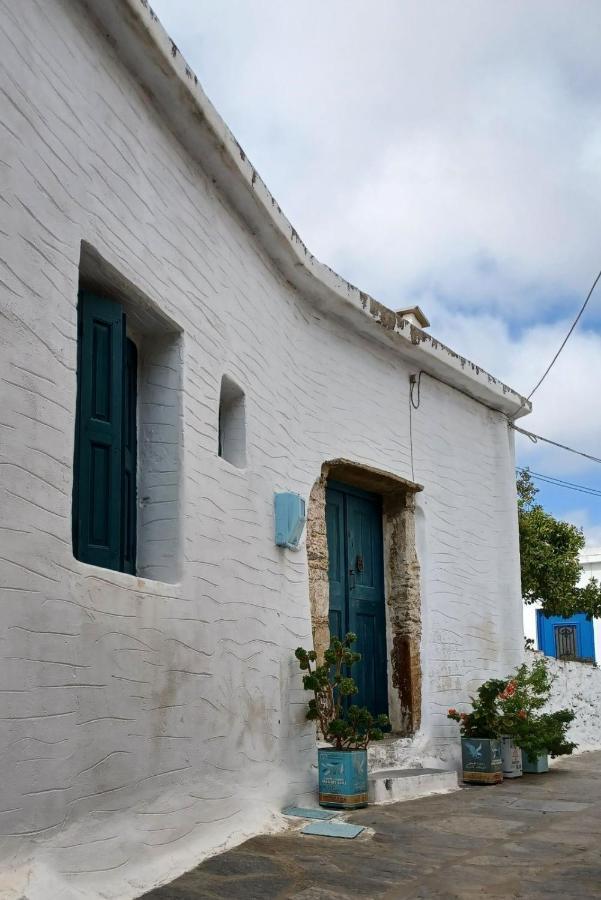 Ano SangrionRhykkes Farmhouse With View公寓 外观 照片